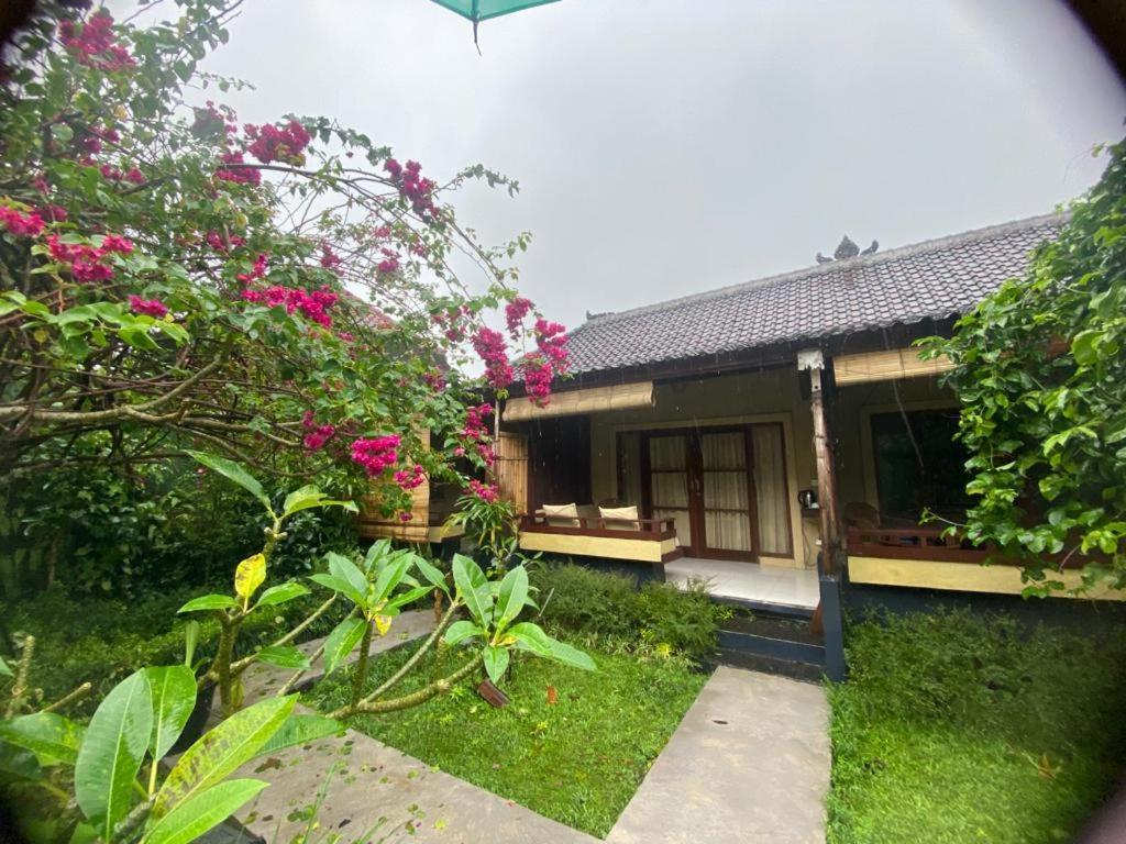 Pomelo Guest House أوبود الغرفة الصورة